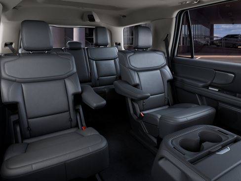 New 2027 Ford Expedition Active RWD image 11
