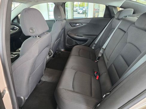 Used 2024 Chevrolet Malibu LT FWD image 37