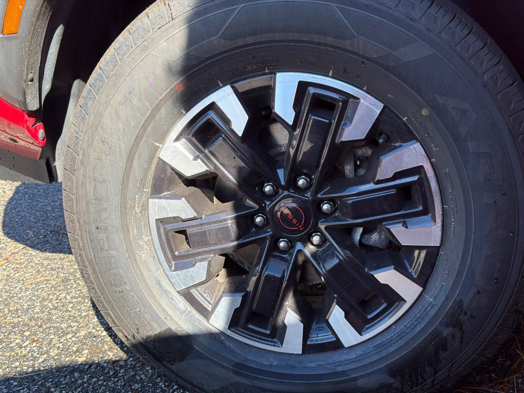 Used 2023 Nissan Frontier PRO-4X w/ Pro Convenience Package AWD/4WD image 10