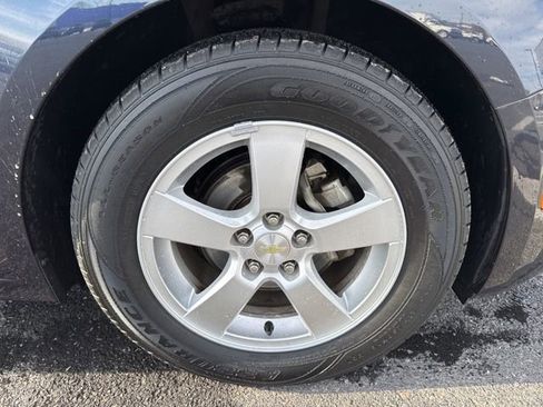 Used 2015 Chevrolet Cruze LT image 9