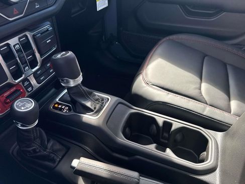 New 2026 Jeep Wrangler Unlimited Rubicon image 23