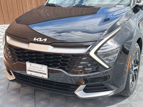 Used 2024 Kia Sportage EX image 19