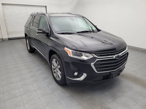 Used 2019 Chevrolet Traverse Premier w/ Driver Confidence II Package FWD image 13