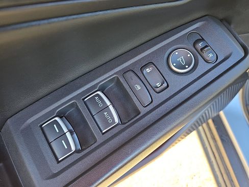 Used 2023 Honda Accord EX image 11