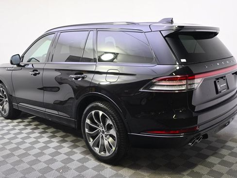 New 2026 Lincoln Aviator AWD w/ Jet Appearance Package image 3