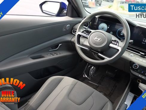 Used 2024 Hyundai Elantra SEL FWD image 27