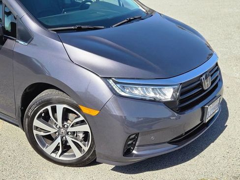 Used 2024 Honda Odyssey Touring image 4