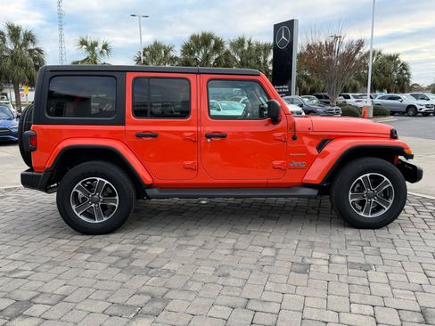 Used 2023 Jeep Wrangler Sahara image 8