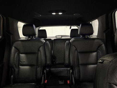 Used 2022 Chevrolet Traverse LT AWD/4WD image 26