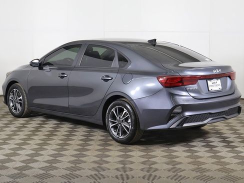 Used 2023 Kia Forte LXS w/ LXS Technology Package image 8