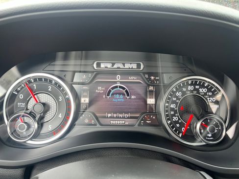 Used 2020 RAM 3500 Big Horn w/ Level 2 Equipment Group image 19