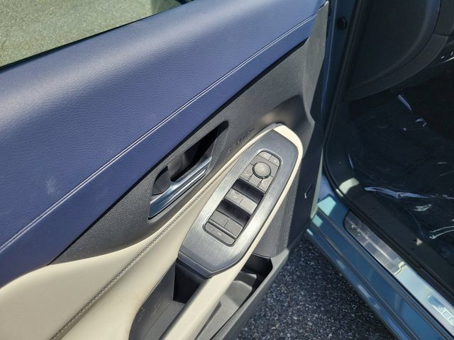 New 2026 Nissan Sentra SL w/ Floor Mat Package FWD image 6