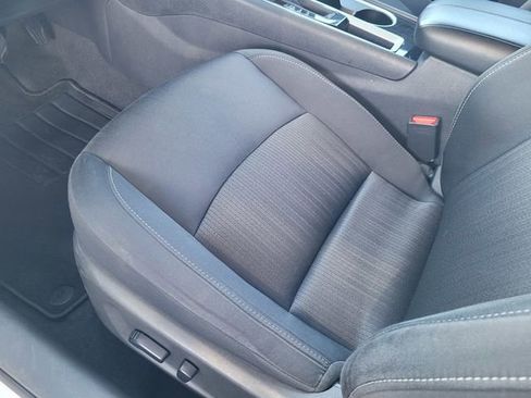 Used 2024 Nissan Altima 2.5 SV image 17