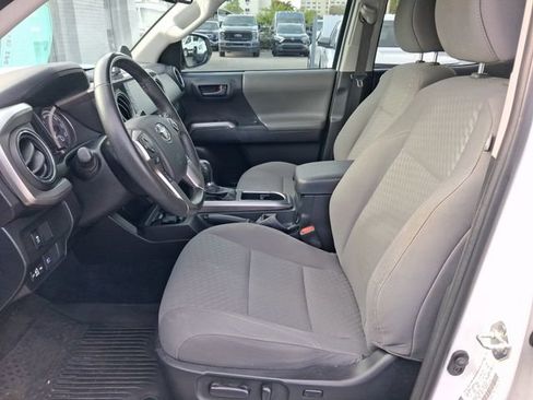 Used 2023 Toyota Tacoma SR5 RWD image 12