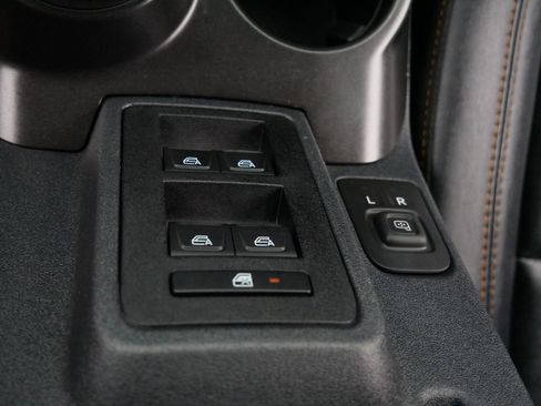 Used 2023 Ford Bronco Badlands w/ Sasquatch Package image 24