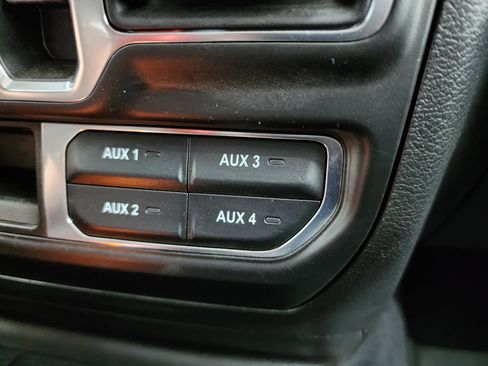 Used 2022 Jeep Wrangler Unlimited Sahara w/ LED Lighting Group image 33