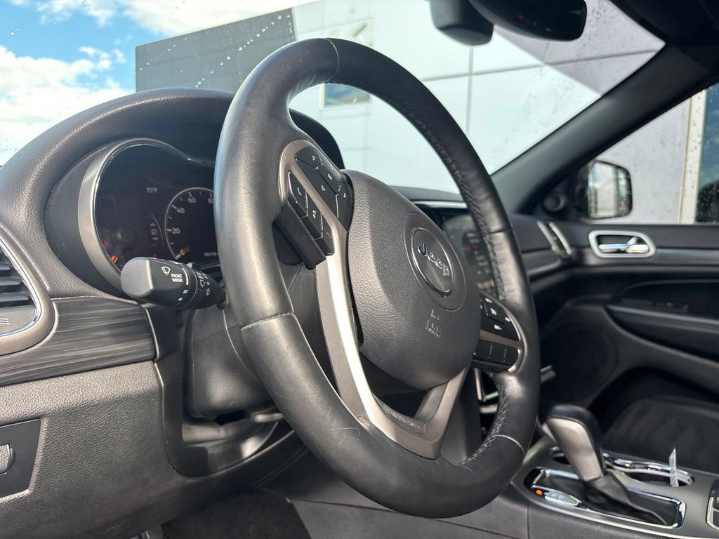 Used 2019 Jeep Grand Cherokee Altitude AWD/4WD image 7