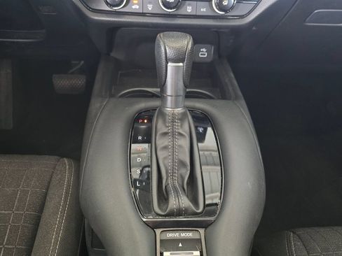 Used 2024 Honda HR-V LX image 13