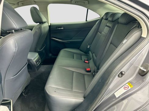 Used 2016 Lexus IS 200t image 19