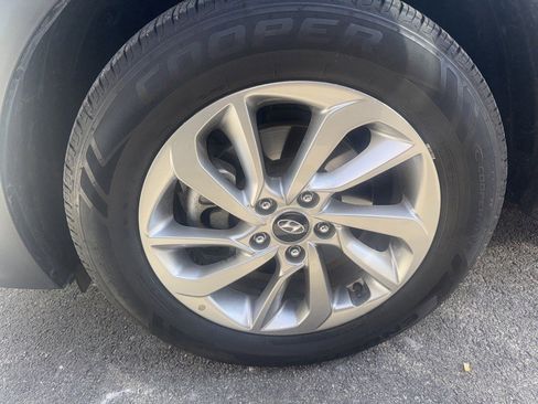 Used 2017 Hyundai Tucson SE image 4