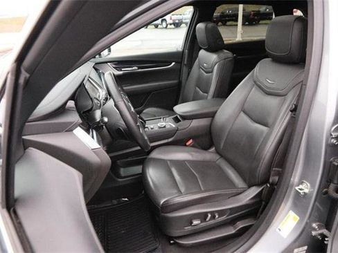 Used 2024 Cadillac XT5 Premium Luxury image 10