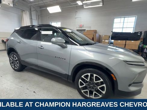 Certified 2023 Chevrolet Blazer RS w/ Driver Confidence II Package AWD/4WD image 2