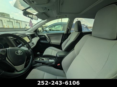 Used 2016 Toyota RAV4 XLE FWD image 13