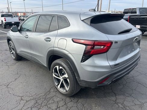 Used 2024 Chevrolet Trax RS w/ Driver Confidence Package image 7