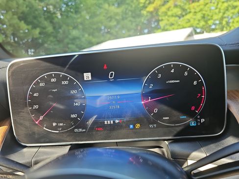 Used 2023 Mercedes-Benz GLC 300 4MATIC image 20