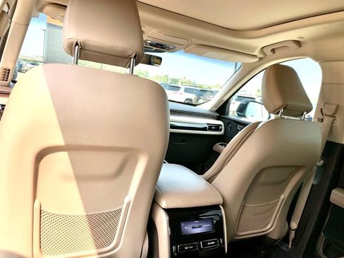 Used 2022 Lincoln Aviator Reserve w/ Equipment Group 201A AWD/4WD image 15