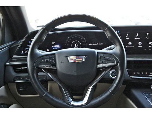 Used 2024 Cadillac Escalade Premium Luxury image 14