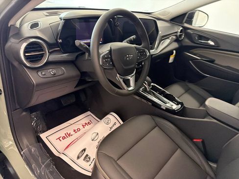 New 2026 Chevrolet Trax ACTIV w/ Driver Confidence Package FWD image 11