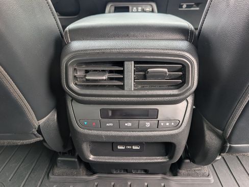 Used 2023 Honda Pilot EX-L image 8