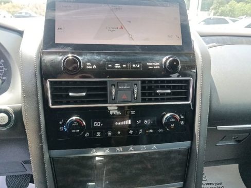 Used 2022 Nissan Armada Platinum w/ Captain's Chairs Package RWD image 22