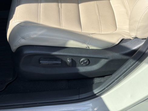 Used 2019 Honda CR-V EX-L image 23