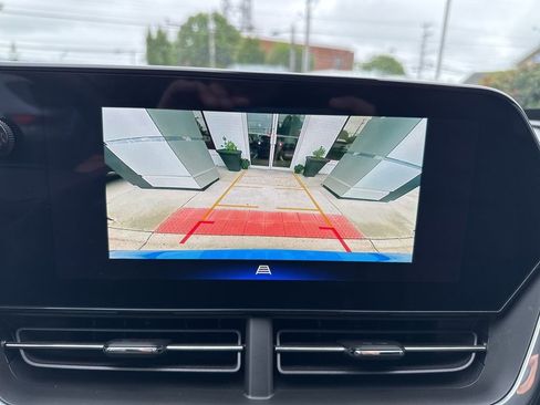 Used 2024 Chevrolet Trax RS w/ Sunroof Package image 28