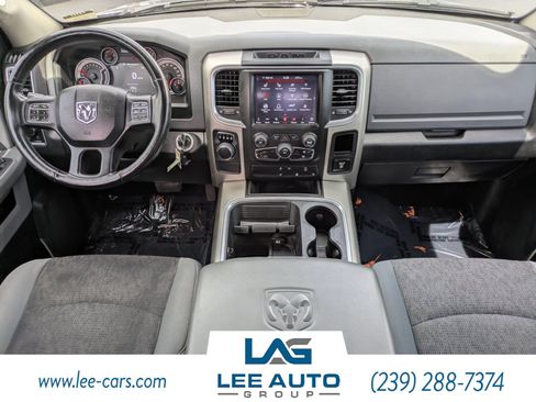 Used 2020 RAM 1500 Classic SLT w/ Luxury Group RWD image 12