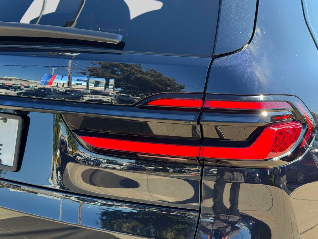Used 2024 BMW X7 M60i w/ Executive Package AWD/4WD image 10