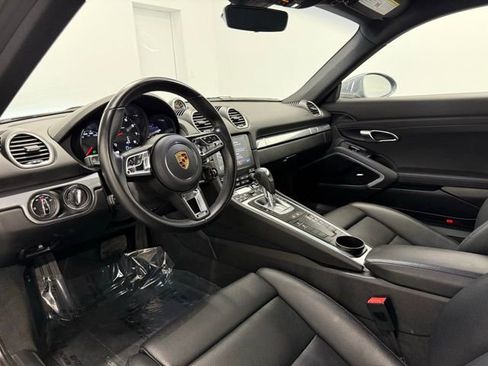 Used 2024 Porsche 718 Cayman image 29