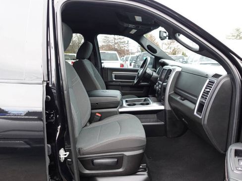 Used 2023 RAM 1500 Warlock AWD/4WD image 33