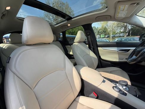 Used 2021 INFINITI QX50 Essential AWD/4WD image 33