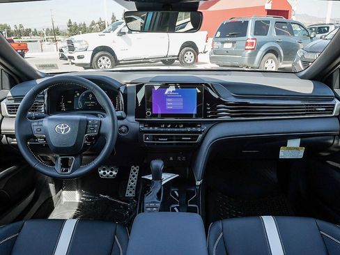 New 2026 Toyota Camry SE w/ Convenience Package FWD image 15