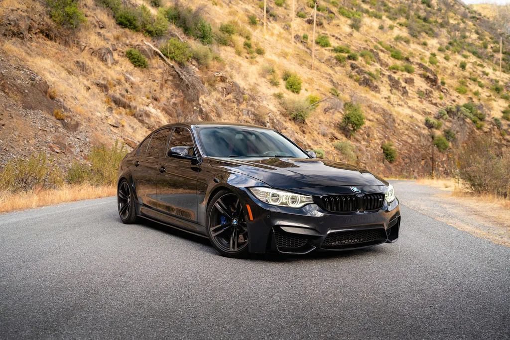 Used 2016 BMW M3 RWD image 2