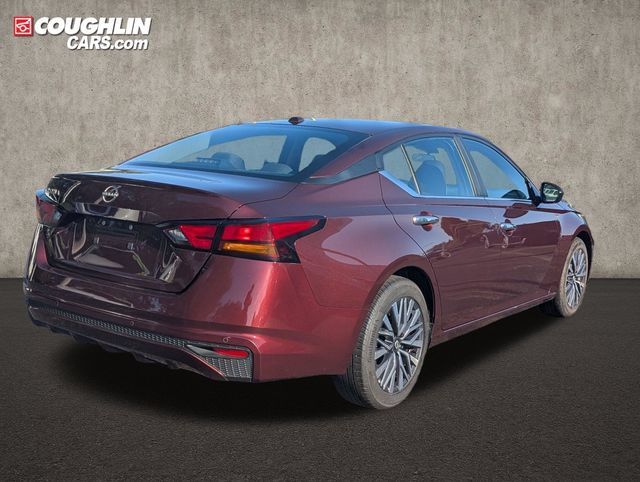 Certified 2025 Nissan Altima 2.5 SV FWD image 7
