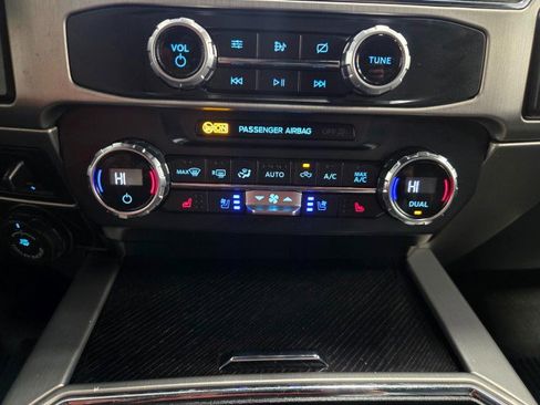 Used 2022 Ford F350 Platinum image 55