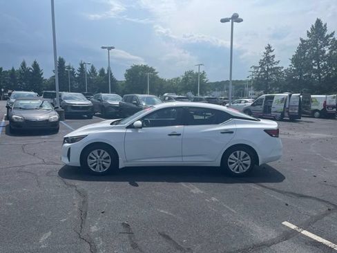Used 2025 Nissan Sentra S FWD image 4