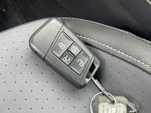 Used 2025 Volkswagen Jetta SE image 22