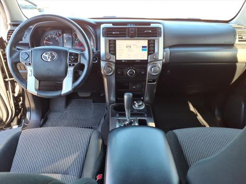 Used 2022 Toyota 4Runner SR5 image 9
