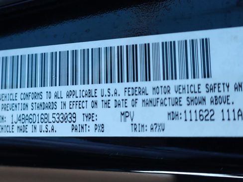 Used 2011 Jeep Wrangler Rubicon w/ Dual Top Group image 15