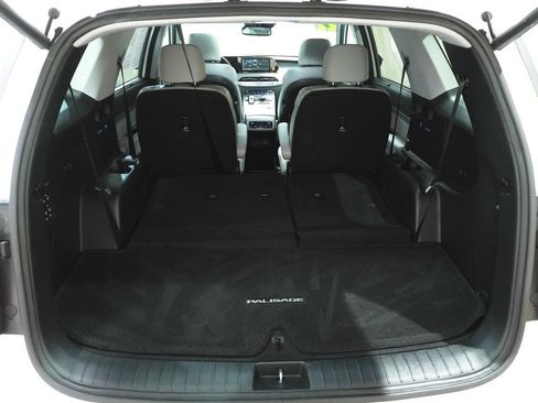 Used 2022 Hyundai Palisade SEL w/ Premium Package AWD/4WD image 6